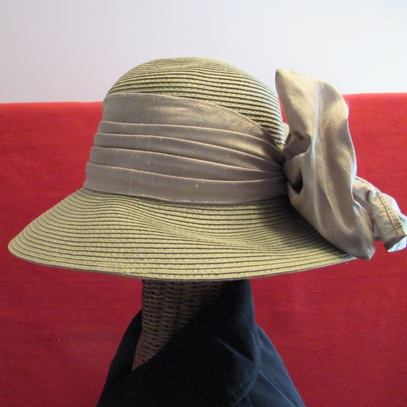 Vintage Womens hat main image 6